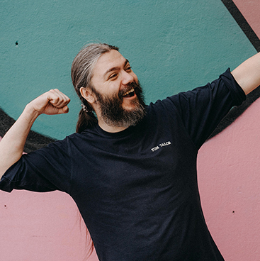 Sven Mahlstedt in witziger Pose
